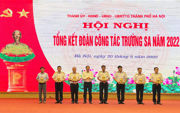Tổng kết chuyến công tác thăm, động viên quân, dân huyện đảo Trường Sa và Nhà giàn DK1 năm 2022 