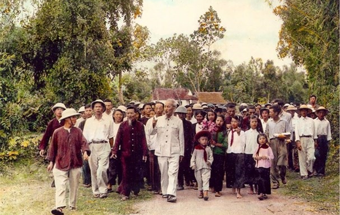 Xây dựng đội ngũ cán bộ tuyên giáo ngang tầm nhiệm vụ theo tư tưởng Hồ Chí Minh