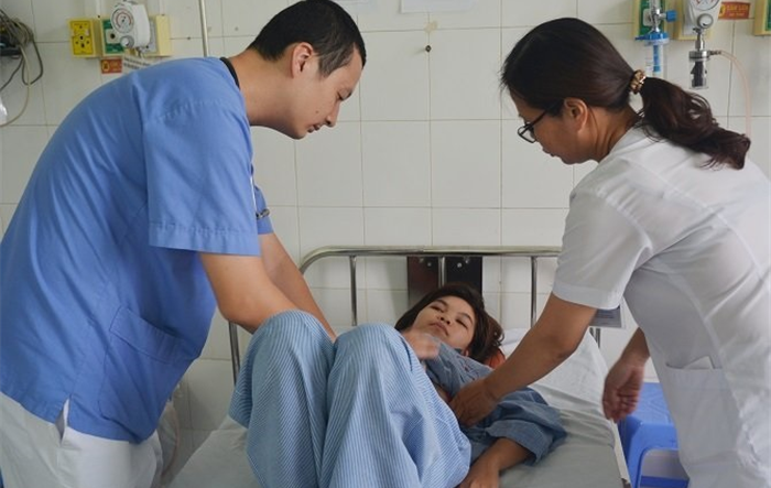 Tăng cường triển khai thực hiện công tác điều trị cho bệnh nhân sốt xuất huyết