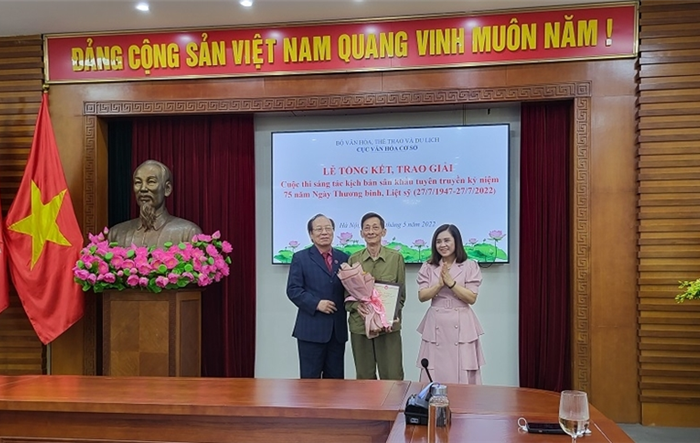 Đam mê sáng tác kịch bản sân khấu về đề tài thương binh - liệt sỹ