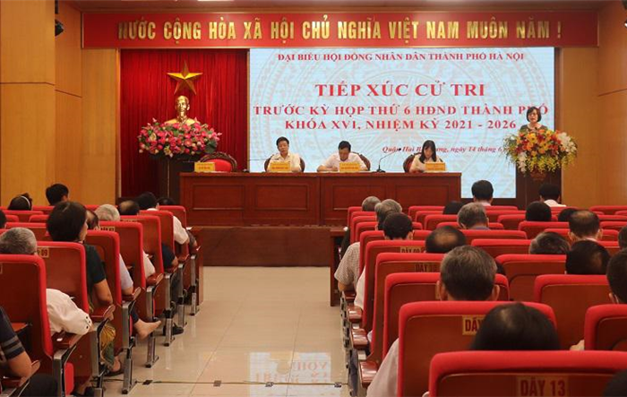 Phó Chủ tịch UBND Thành phố Dương Đức Tuấn tiếp xúc cử tri quận Hai Bà Trưng