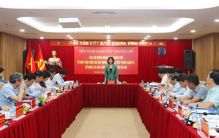 Giám sát tại Sở Xây dựng về quản lý, sử dụng tài sản công là nhà, đất thuộc sở hữu nhà nước của Thành phố