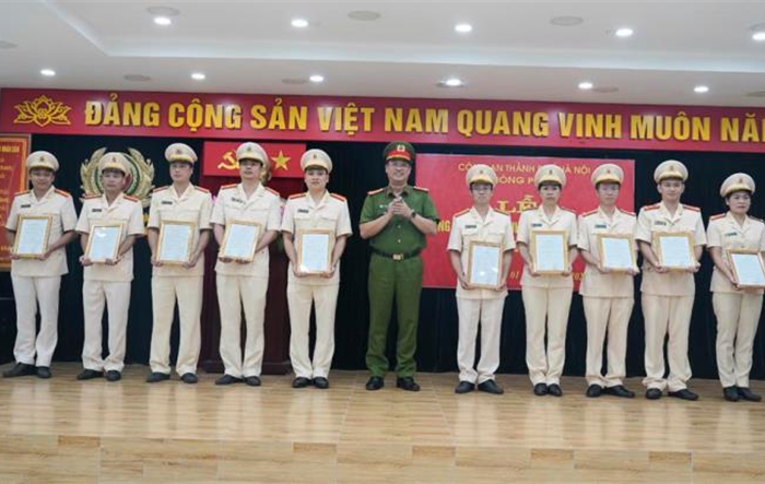 Lễ công bố Quyết định thăng cấp bậc hàm, nâng bậc lương Công an nhân dân
