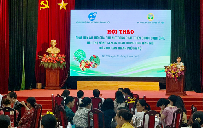 Hội thảo “Phát huy vai trò của phụ nữ trong phát triển chuỗi cung ứng, tiêu thụ nông sản an toàn trong tình hình mới”