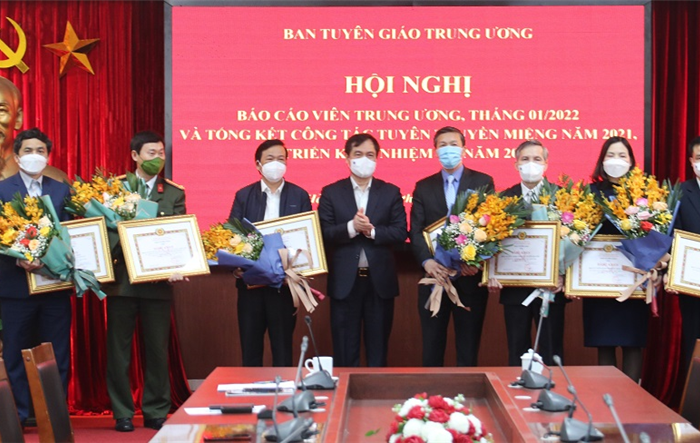 Phát huy vai trò công tác tuyên truyền miệng để thực hiện tốt nhiệm vụ chính trị