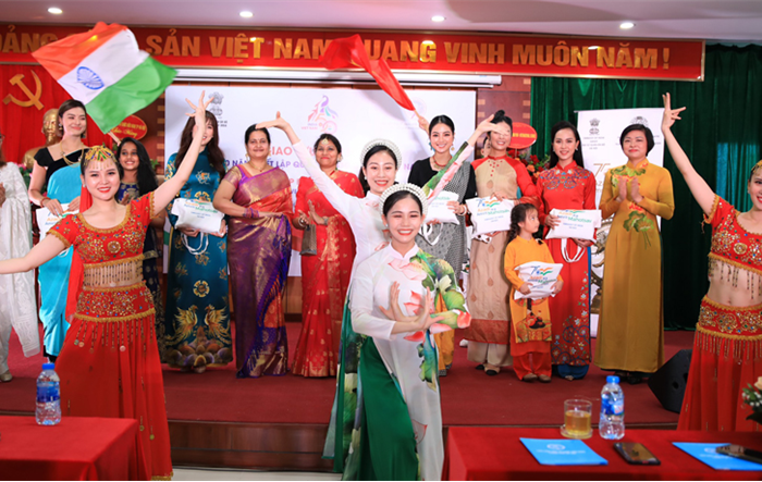 Chương trình Giao lưu hữu nghị nhân kỷ niệm 50 năm Ngày thiết lập quan hệ ngoại giao Việt Nam - Ấn Độ