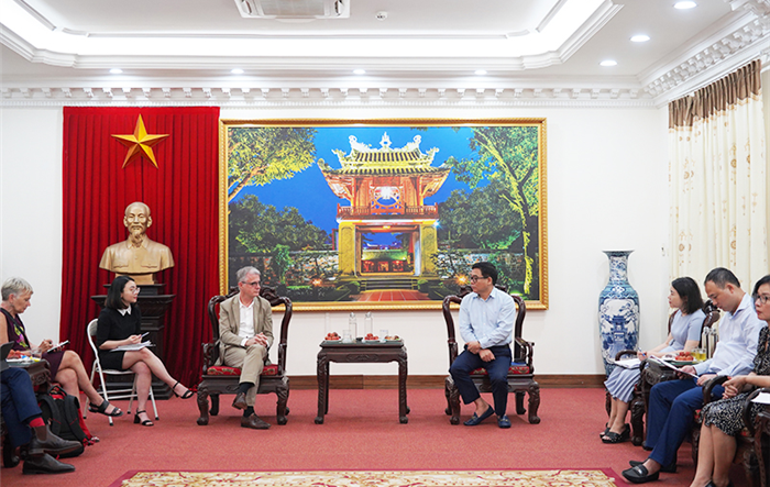 Giám đốc Sở Văn hoá và Thể thao Hà Nội tiếp Phó Chủ tịch Đại học RMIT