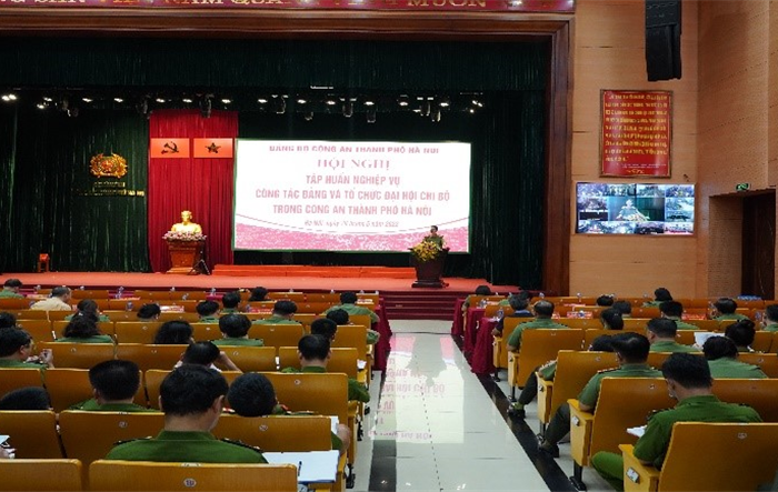 Hội nghị trực tuyến tập huấn nghiệp vụ công tác Đảng và tổ chức Đại hội Chi bộ trực thuộc trong Công an thành phố Hà Nội