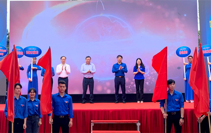 Gắn tháng tình nguyện hè với các hoạt động đền ơn đáp nghĩa