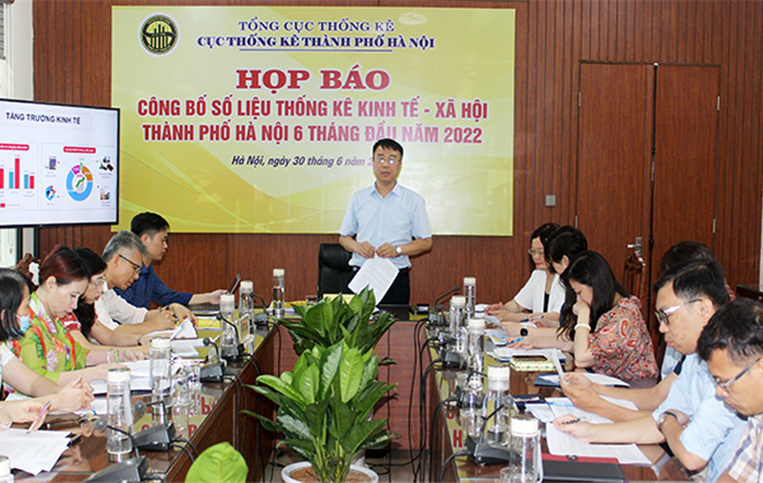 Họp báo công bố tình hình kinh tế Thủ đô 6 tháng đầu năm 2022