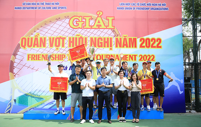 Sôi nổi Giải Quần vợt hữu nghị năm 2022 