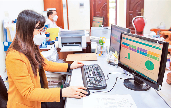 Đôn đốc, hướng dẫn về công tác đánh giá, xếp loại hằng tháng đối với cán bộ, công chức, viên chức trên hệ thống phần mềm của Thành phố