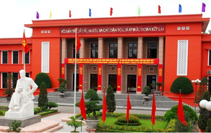 Những điểm mới về đối tượng, tiêu chuẩn và phân cấp đào tạo lý luận chính trị