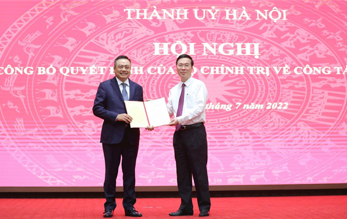 Đồng chí Trần Sỹ Thanh được điều động, phân công giữ chức Phó Bí thư Thành uỷ, giới thiệu bầu làm Chủ tịch UBND thành phố