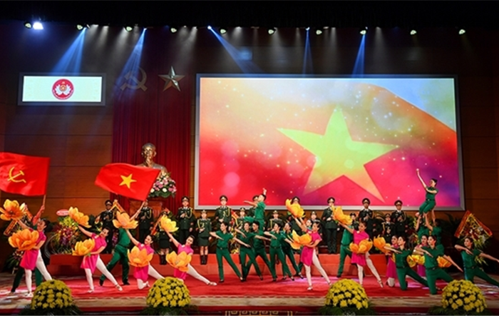 Người nổi tiếng và trách nhiệm trên mặt trận phòng, chống suy thoái - Bài 3: Chiến sĩ trên mặt trận mới