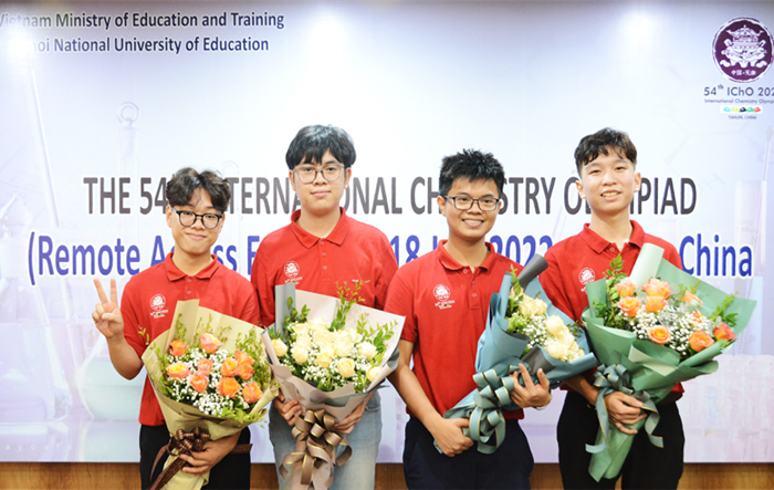 Cả 4 học sinh Việt Nam đều đoạt giải Olympic hóa học quốc tế năm 2022