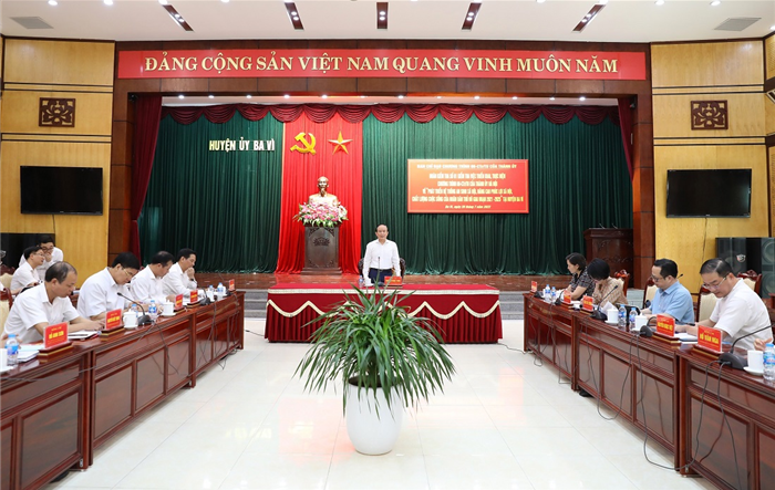 Huyện Ba Vì cần đẩy mạnh đầu tư xây dựng, cải tạo, nâng cấp các trường học, bệnh viện trên địa bàn