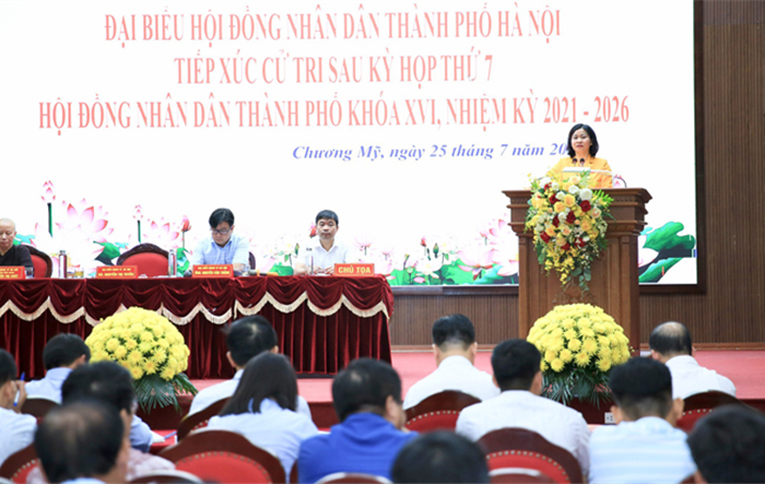 Phó Bí thư Thường trực Thành ủy Nguyễn Thị Tuyến tiếp xúc cử tri huyện Chương Mỹ