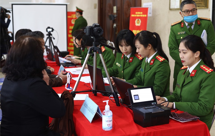 Công an thành phố Hà Nội mở đợt cao điểm cấp căn cước công dân gắn chíp từ 25-7 đến 25-8
