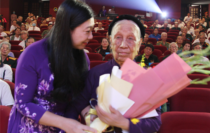 Quận Tây Hồ kỷ niệm 75 năm Ngày Thương binh – Liệt sĩ (27/7/1947 - 27/7/2022)