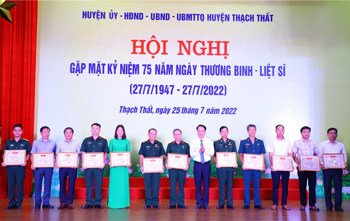 Huyện Thạch Thất gặp mặt kỷ niệm 75 năm Ngày Thương binh - Liệt sĩ (27/7/1947 - 27/7/2022)