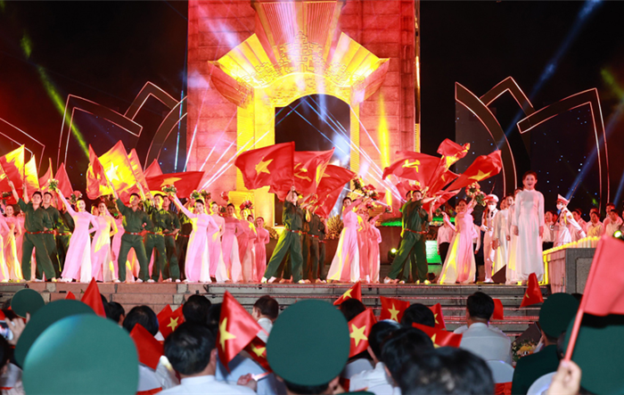 Thiêng liêng, xúc động cầu truyền hình "Khúc tráng ca hòa bình"