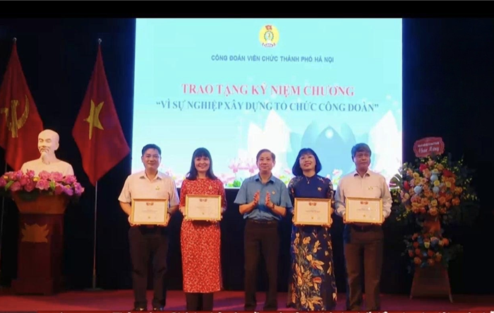 Công đoàn viên chức thành phố triển sơ kết phong trào thi đua 6 tháng đầu năm, khai nhiệm vụ 6 tháng cuối năm 2022