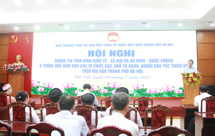 Uỷ ban MTTQ thông tin tình hình kinh tế - xã hội, an ninh quốc phòng 6 tháng đầu năm cho các chức sắc tôn giáo 
