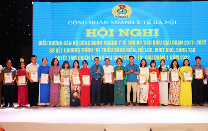 Biểu dương cán bộ công đoàn ngành Y tế Thủ đô tiêu biểu giai đoạn 2017-2022