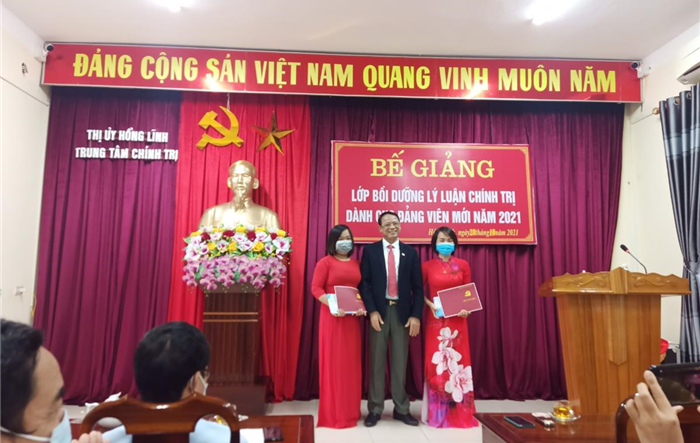 Hướng dẫn thực hiện chương trình bồi dưỡng lý luận chính trị dành cho đảng viên mới