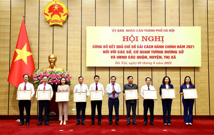 Quyết liệt chống tham nhũng, lãng phí