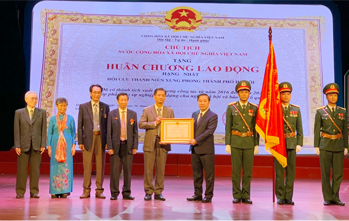 Hội Cựu thanh niên xung phong Thành phố kỷ niệm 72 năm Ngày truyền thống và đón nhận Huân chương Lao động hạng Nhất