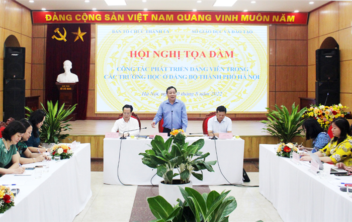 Phát triển đảng viên trong các trường học ở Đảng bộ Thành phố Hà Nội 