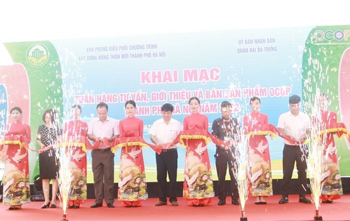 Khai mạc Tuần hàng tư vấn, giới thiệu và bán sản phẩm OCOP thành phố