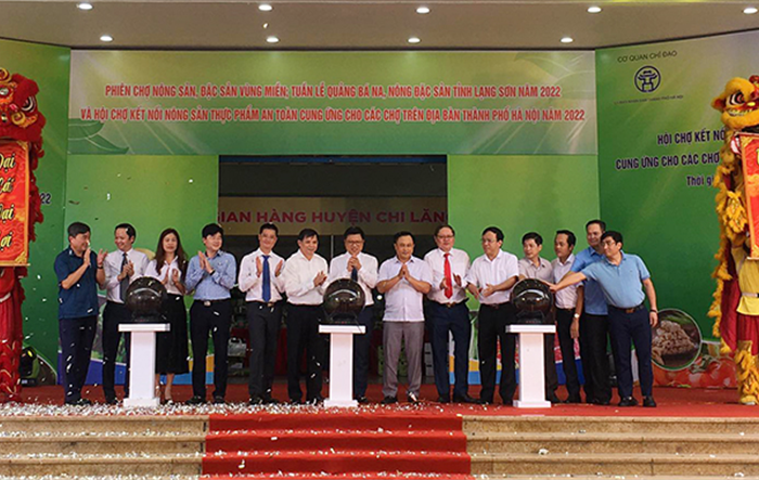 Khai mạc Hội chợ kết nối nông sản thực phẩm an toàn cung ứng cho các chợ trên địa bàn Thành phố năm 2022 