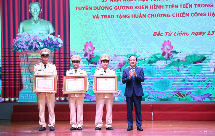 Công an quận Bắc Từ Liêm đón nhận Huân chương Chiến công hạng Nhất