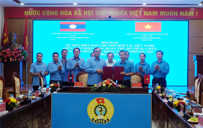 Hội đàm giữa Liên đoàn Lao động thành phố Hà Nội với Liên hiệp Công đoàn Thủ đô Viêng Chăn