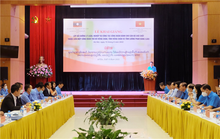 Khai giảng lớp đào tạo lý luận nghiệp vụ công tác công đoàn cho cán bộ chủ chốt công đoàn tỉnh, thành phố của Lào