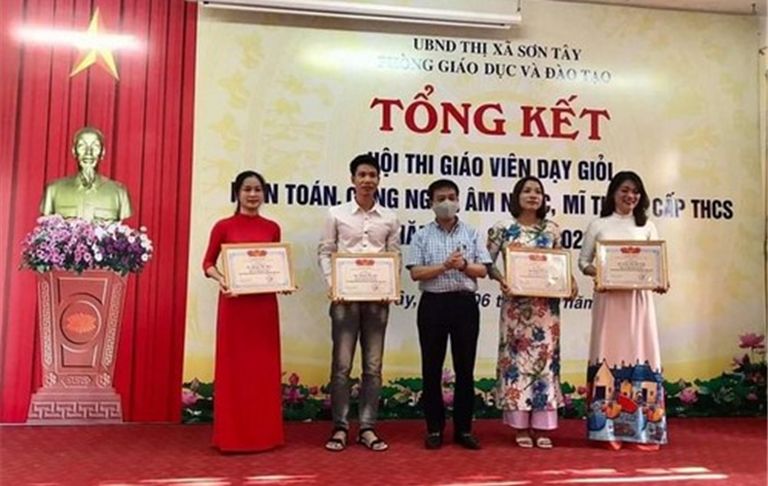 Thị xã Sơn Tây triển khai nhiệm vụ năm học 2022 - 2023