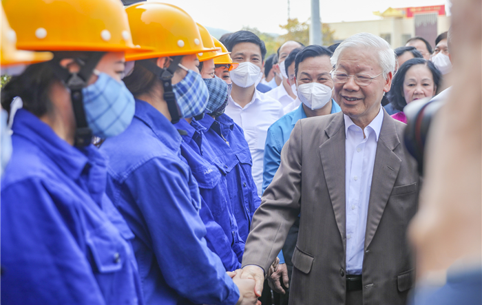 Vận dụng tư tưởng Hồ Chí Minh về đảng cầm quyền trong công tác xây dựng, chỉnh đốn Đảng trong sạch, vững mạnh
