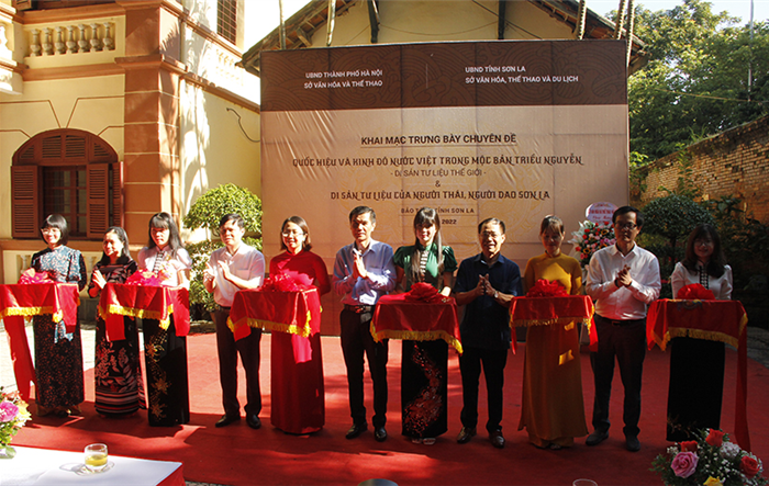 Khai mạc trưng bày “Quốc hiệu, kinh đô nước Việt trong mộc bản triều Nguyễn – di sản tư liệu thế giới và di sản tư liệu của người Thái, người Dao Sơn La”