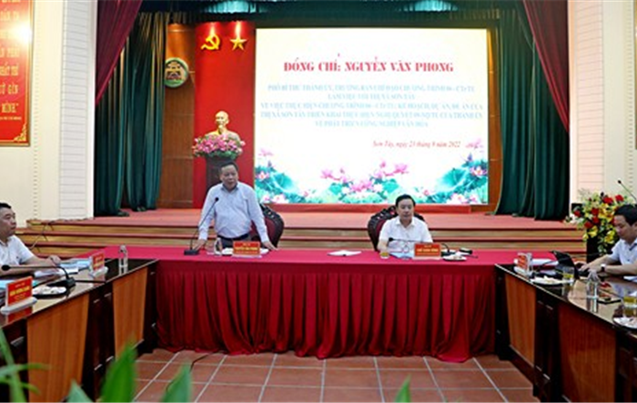 Phó Bí thư Thành uỷ Nguyễn Văn Phong làm việc với Thị uỷ Sơn Tây về thực hiện Chương trình 06-CTr/TU, Nghị quyết 09-NQ/TU 