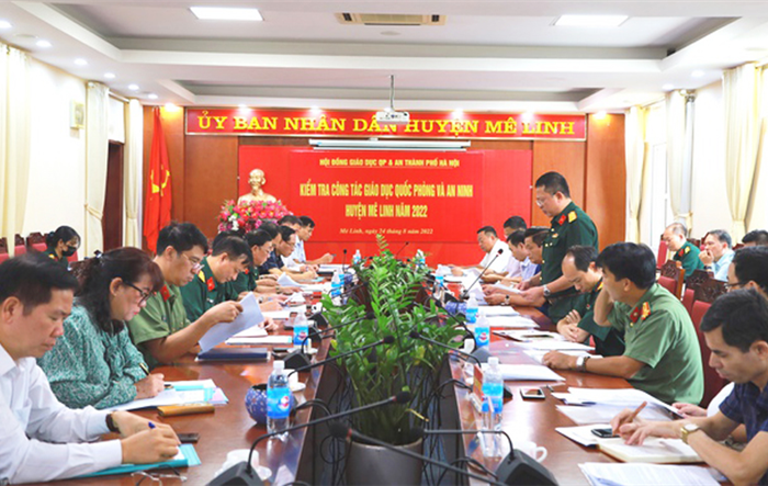 Kiểm tra công tác giáo dục quốc phòng và an ninh tại huyện Mê Linh