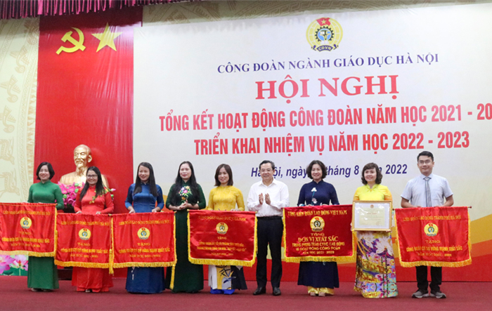 Công đoàn ngành giáo dục Hà Nội tổng kết hoạt động công đoàn năm học 2021-2022, triển khai nhiệm vụ năm học 2022-2023