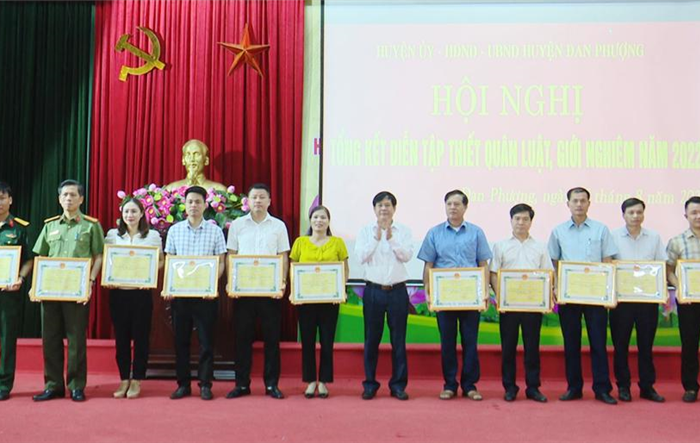 Huyện Đan Phượng diễn tập “Thiết quân luật, giới nghiêm” năm 2022 đạt loại Giỏi