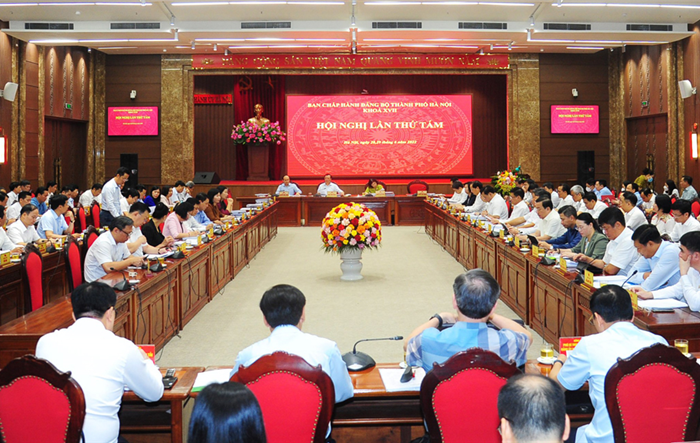 Ban Chấp hành Đảng bộ thành phố Hà Nội họp chuyên đề xem xét 4 tờ trình