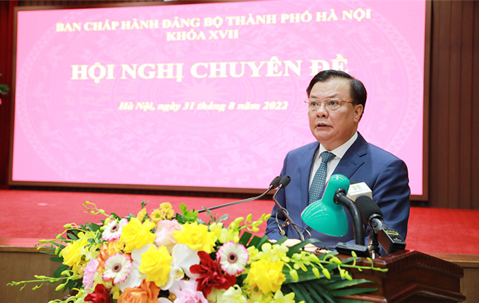 Đẩy mạnh phân cấp, ủy quyền, siết chặt kỷ luật, kỷ cương đầu tư công