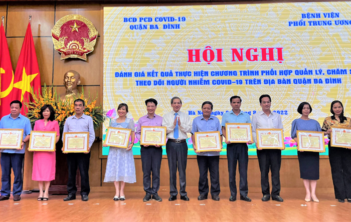 Quận Ba Đình đánh giá chương trình phối hợp quản lý, chăm sóc, theo dõi người nhiễm Covid-19