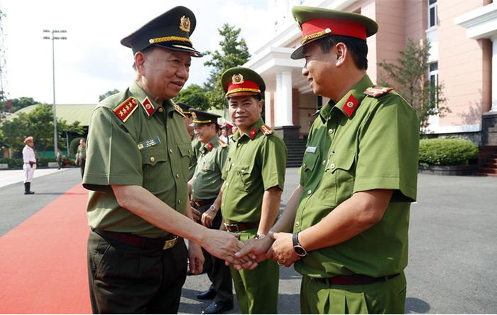 Tăng cường công tác xây dựng Đảng, xây dựng lực lượng Công an nhân dân thật sự trong sạch, vững mạnh