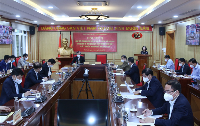 Tăng cường công tác bảo vệ chính trị nội bộ, góp phần ngăn chặn, đẩy lùi sự suy thoái về tư tưởng chính trị, đạo đức, lối sống, “tự diễn biến”, “tự chuyển hóa” của một bộ phận cán bộ, đảng viên hiện nay